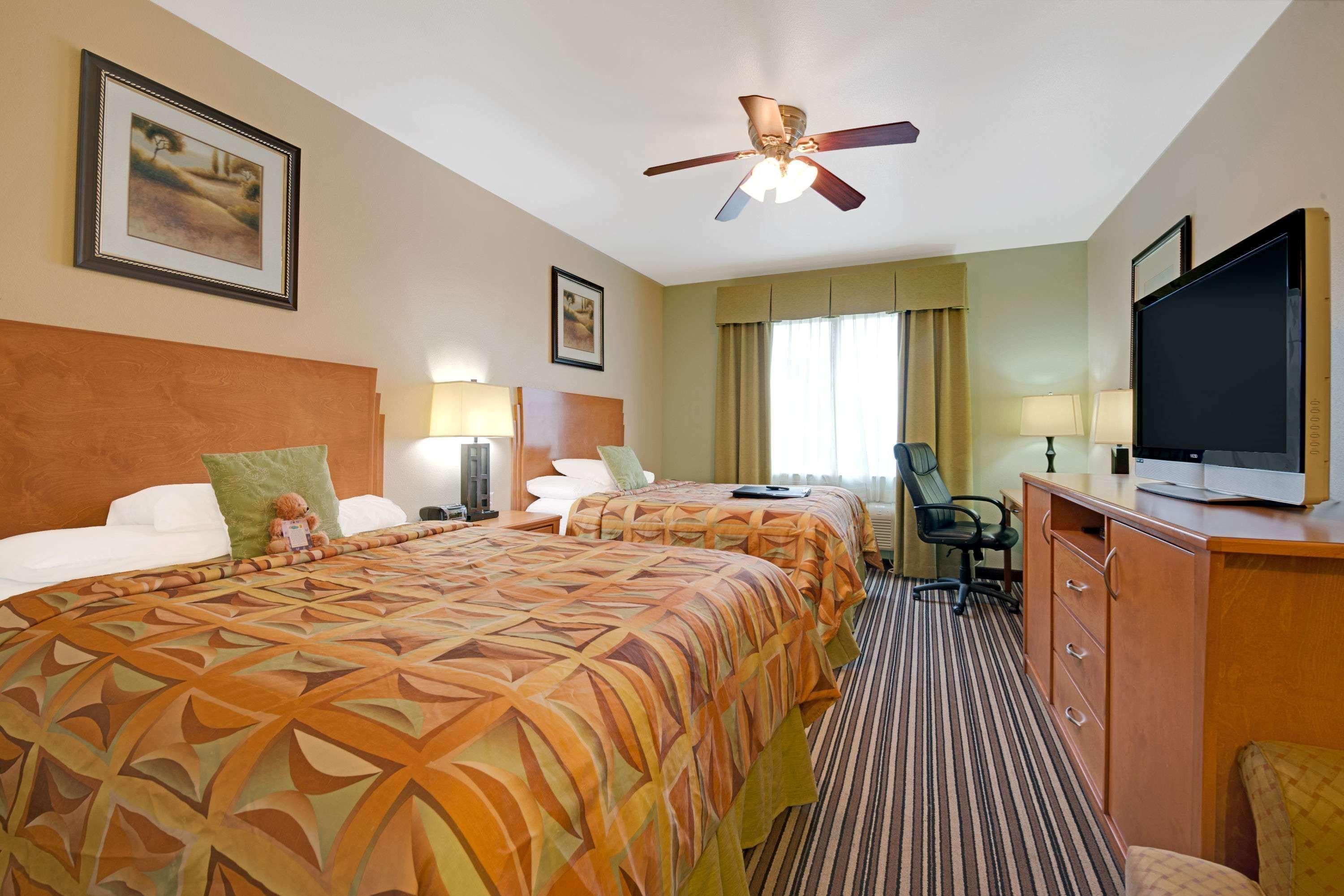 Hotel Super 8 By Wyndham Austin/Airport North Exterior foto